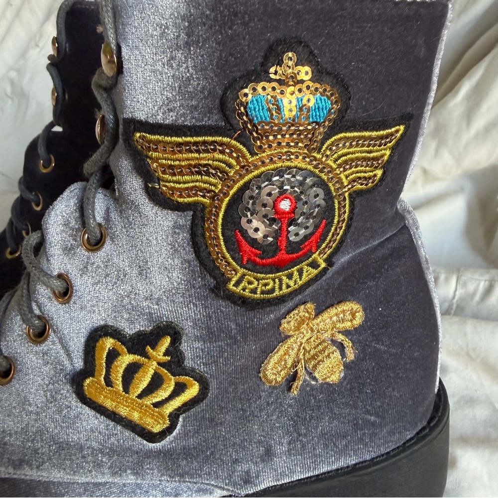 Source Unknown Gray Embroidered Combat Boots - image 5